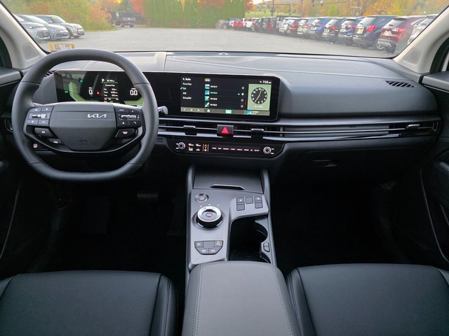 New 2026 Kia Sportage EX image 22