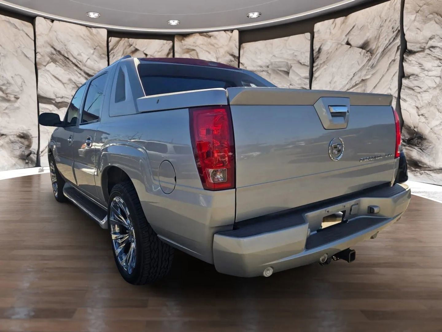 Used 2004 Cadillac Escalade EXT image 6