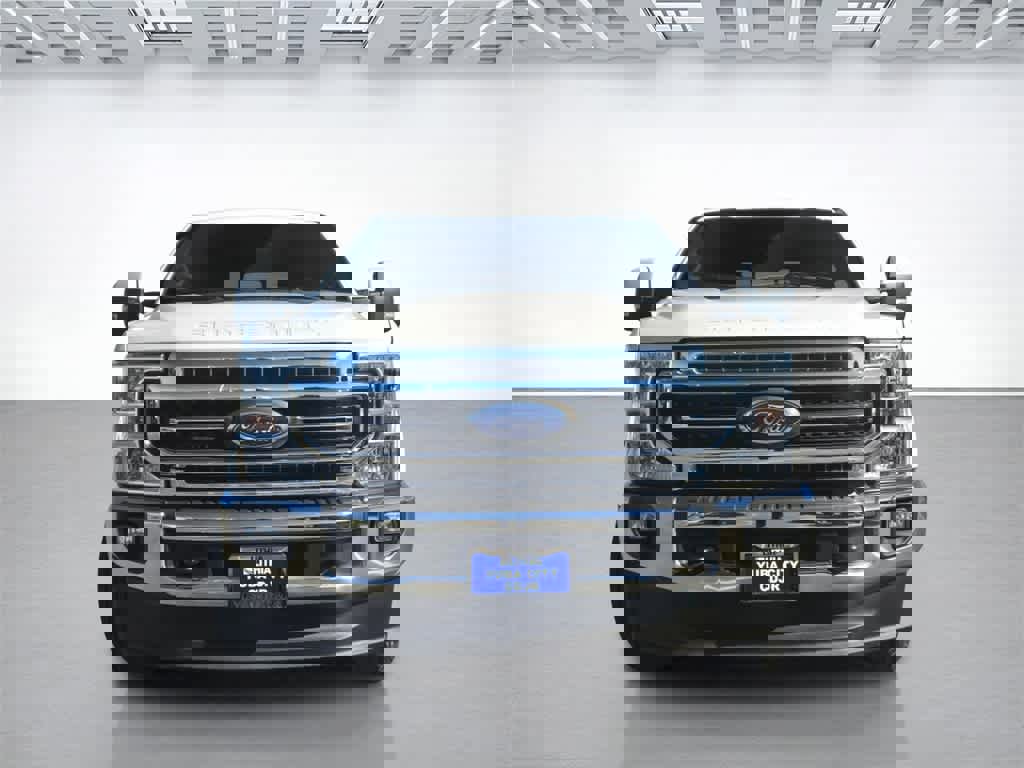 Used 2020 Ford F250 Lariat w/ Lariat Value Package image 2