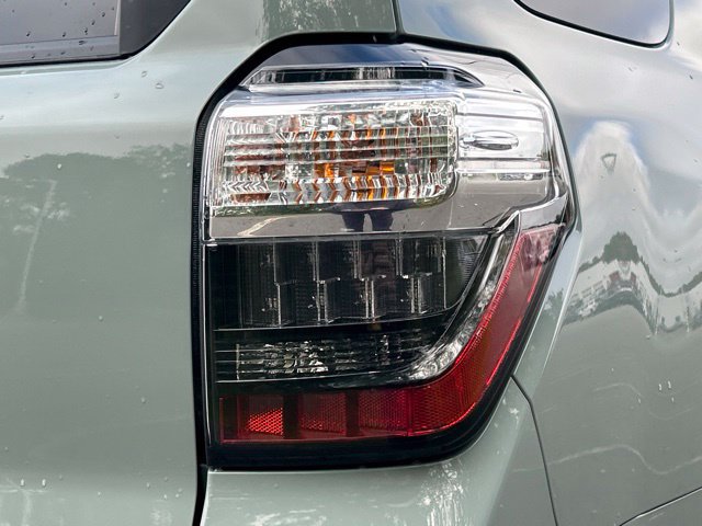 Used 2023 Toyota 4Runner TRD Off-Road Premium w/ Off Road Premium Plus Package AWD/4WD image 12