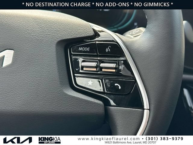 Used 2025 Kia Niro FWD image 8