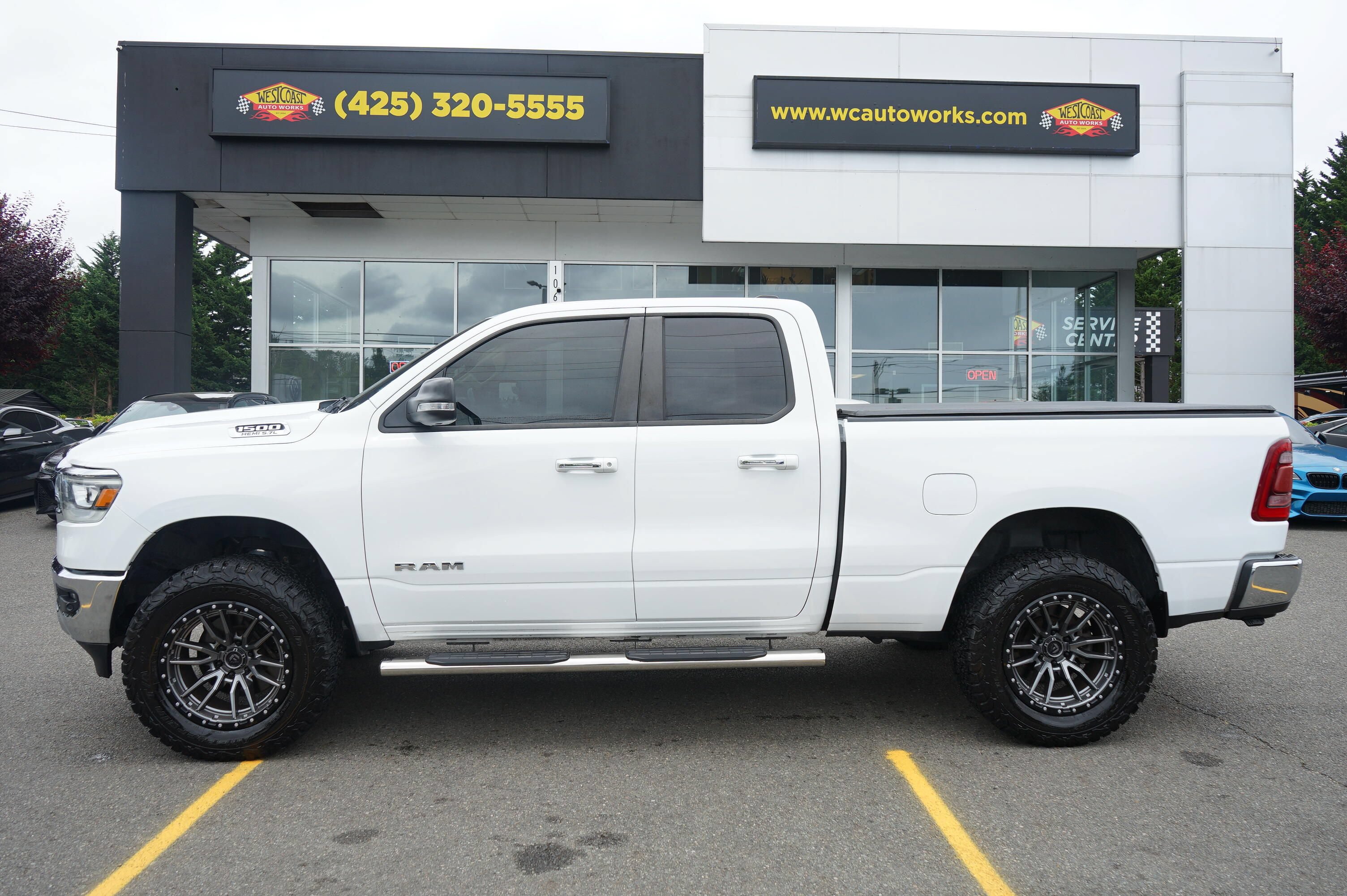 Used 2019 RAM 1500 Big Horn AWD/4WD image 2