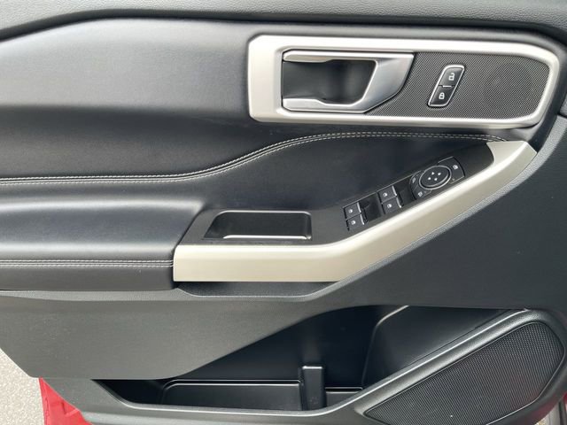 Used 2021 Ford Explorer XLT w/ Equipment Group 202A image 13