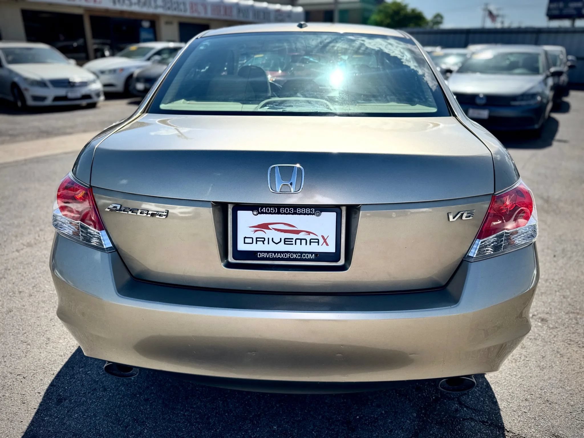 Used 2010 Honda Accord EX-L image 6