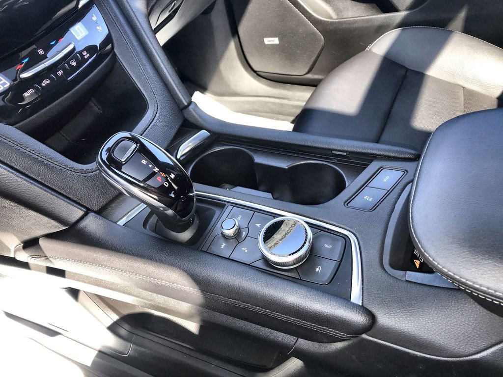 Used 2023 Cadillac XT6 Sport w/ Technology Package image 21