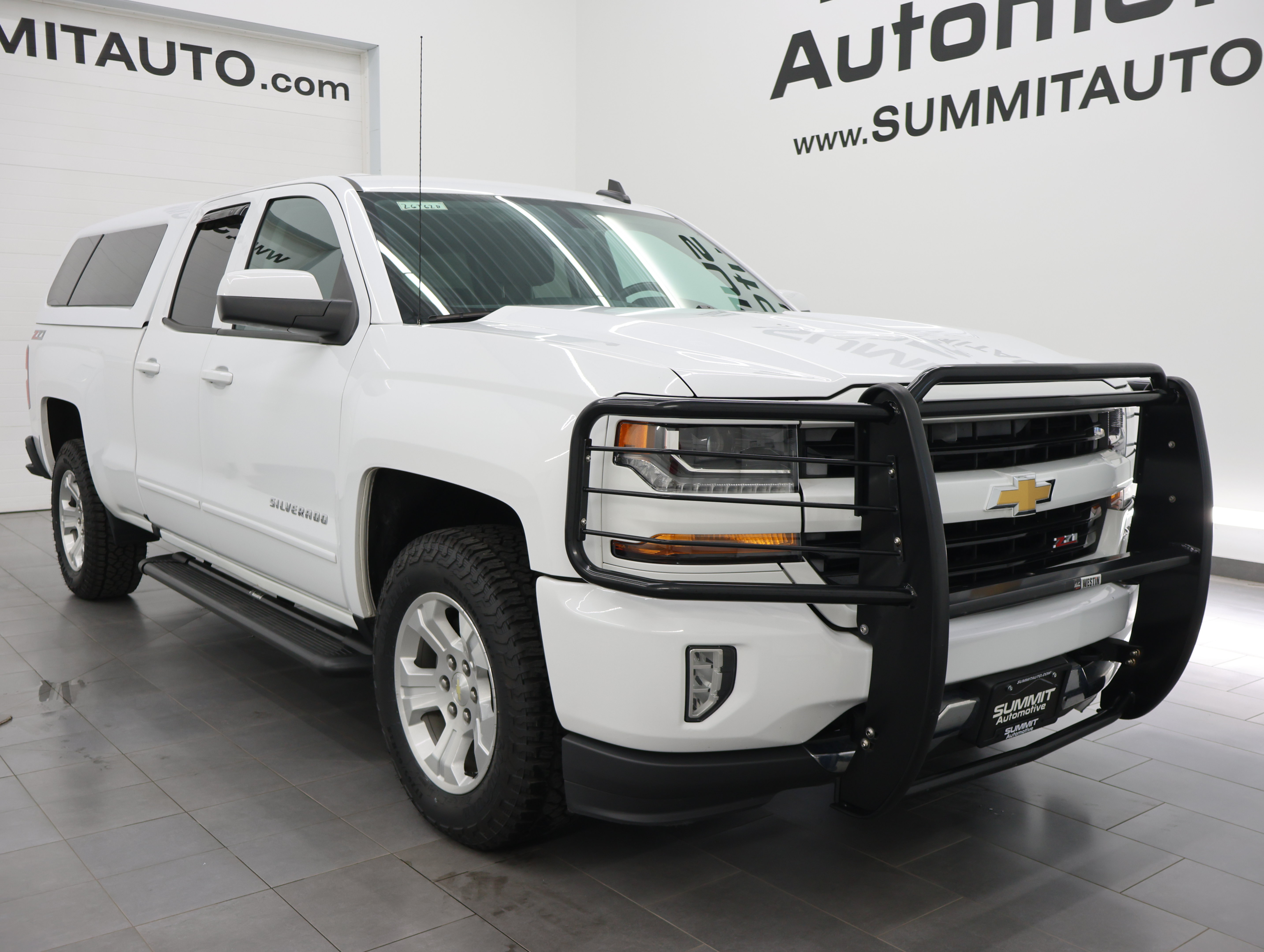 Used 2017 Chevrolet Silverado 1500 LT w/ All Star Edition AWD/4WD image 2