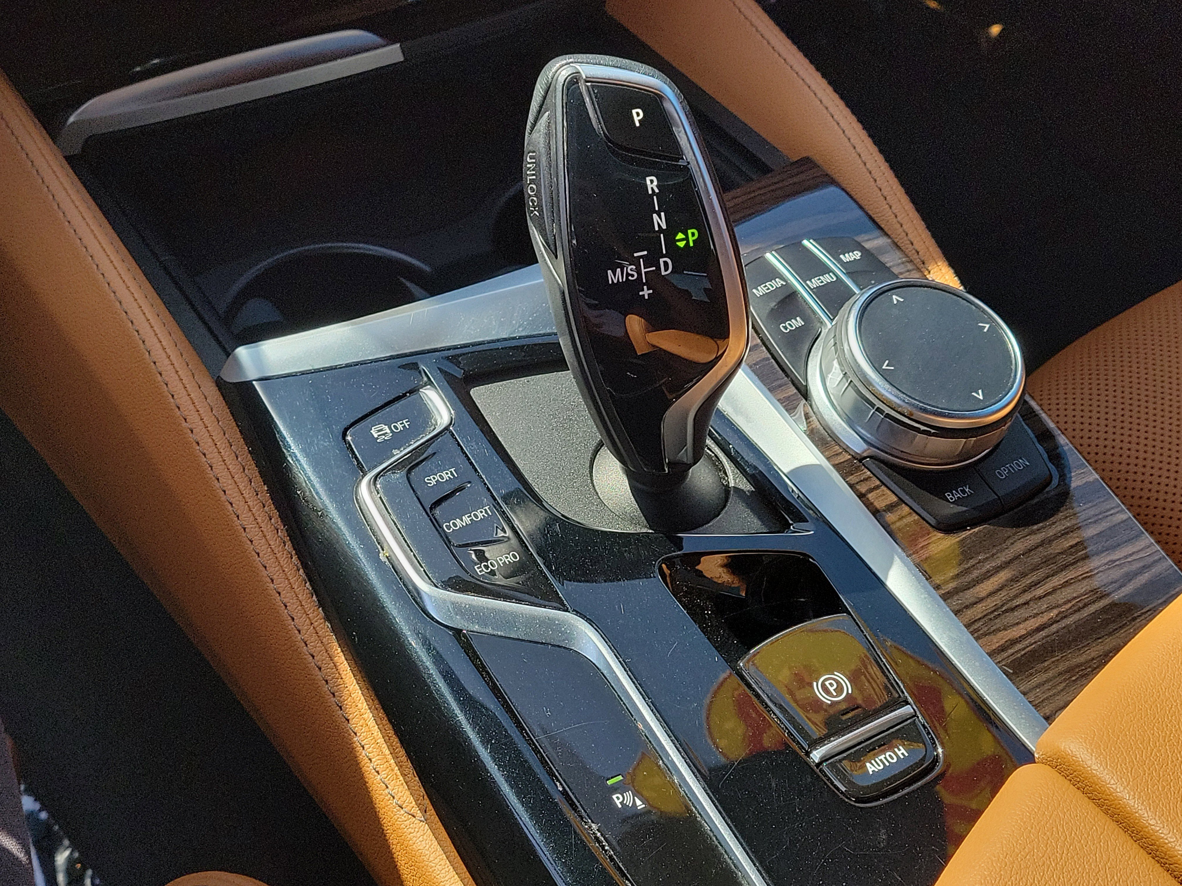 Used 2023 BMW 540i w/ M Sport Package image 26