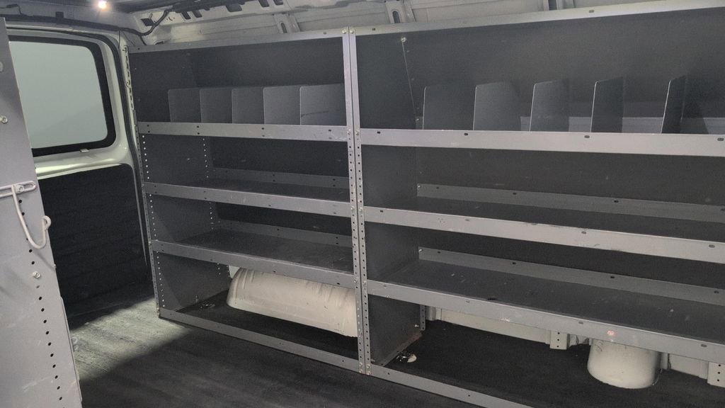 Used 2017 GMC Savana 2500 RWD image 15