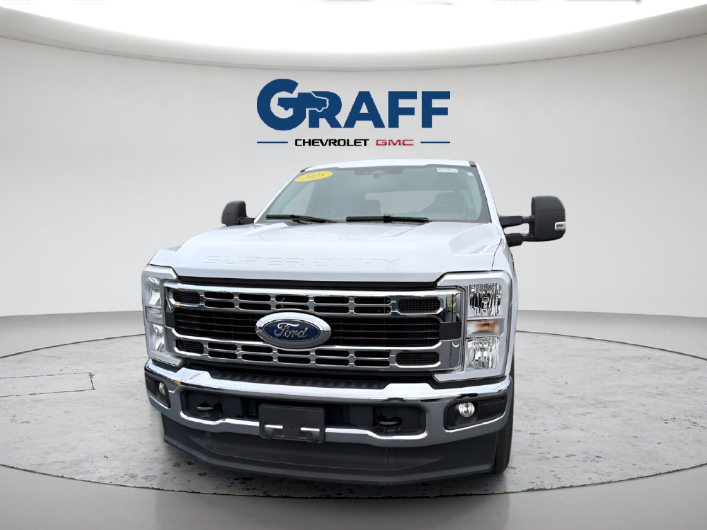 Used 2025 Ford F250 XLT AWD/4WD image 12