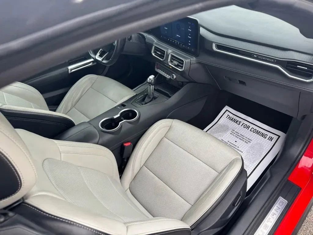 Used 2024 Ford Mustang Premium image 14