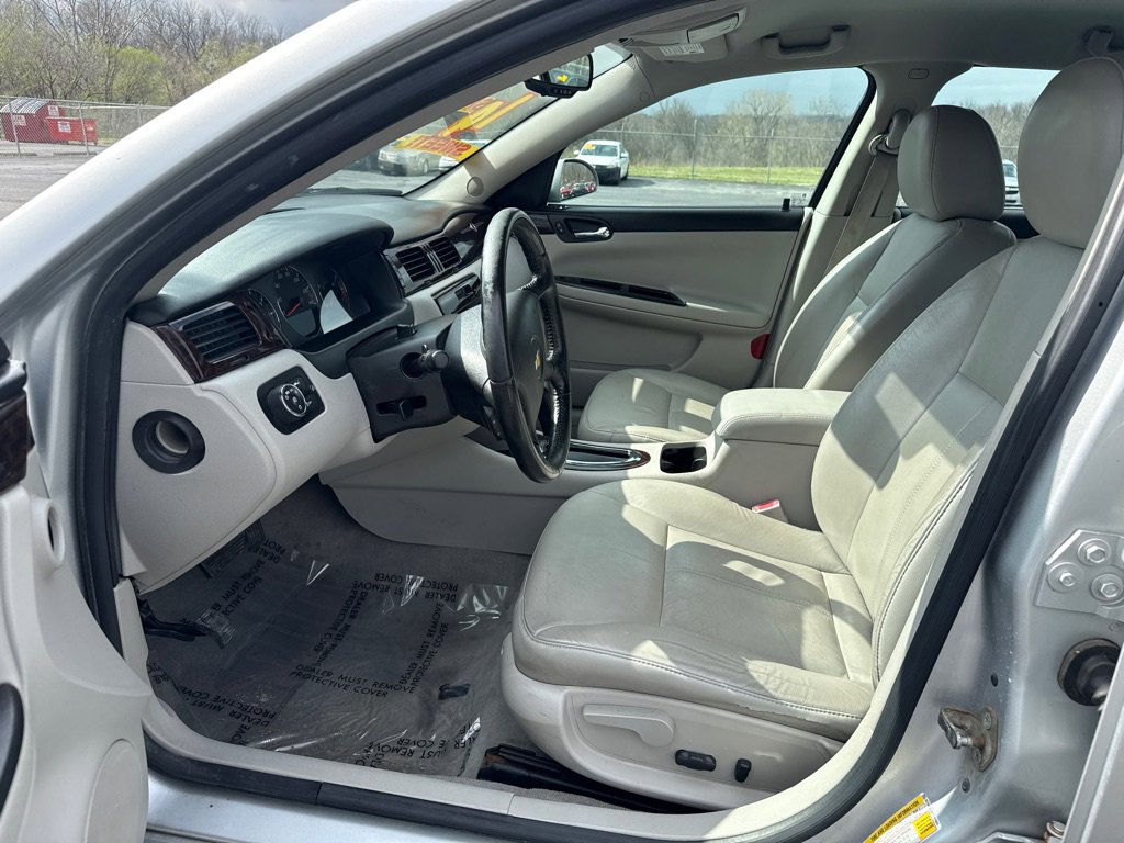 Used 2014 Chevrolet Impala LTZ FWD image 9