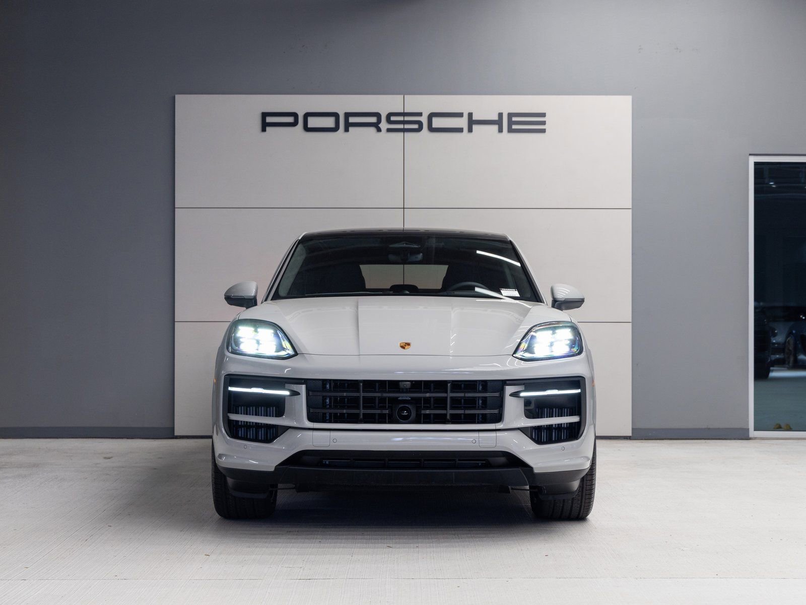 New 2026 Porsche Cayenne S image 10