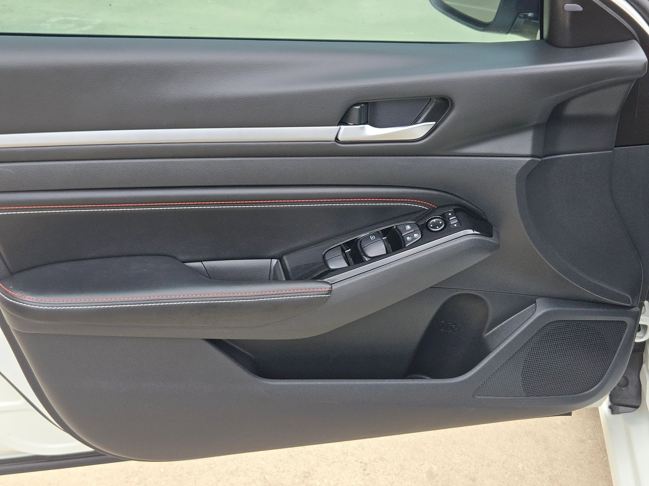 Certified 2023 Nissan Altima 2.5 SR w/ SR Premium Package FWD image 12