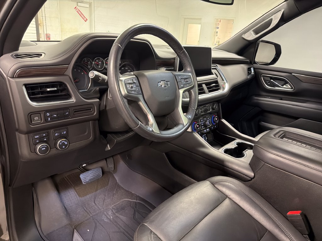 Used 2021 Chevrolet Tahoe Z71 w/ Rear Media and Nav Package AWD/4WD image 31
