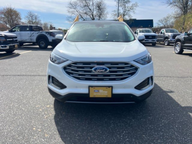 Used 2022 Ford Edge Titanium AWD/4WD image 2