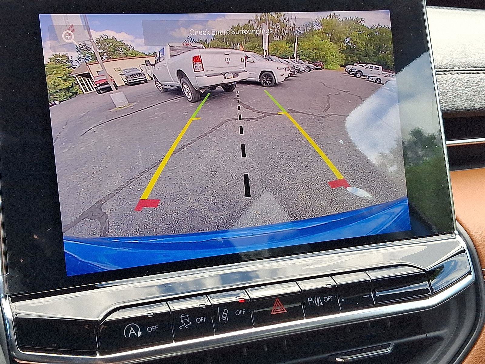 New 2025 Jeep Compass Limited image 12