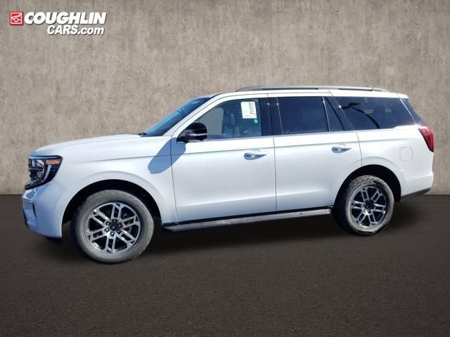 New 2026 Ford Expedition Active image 5