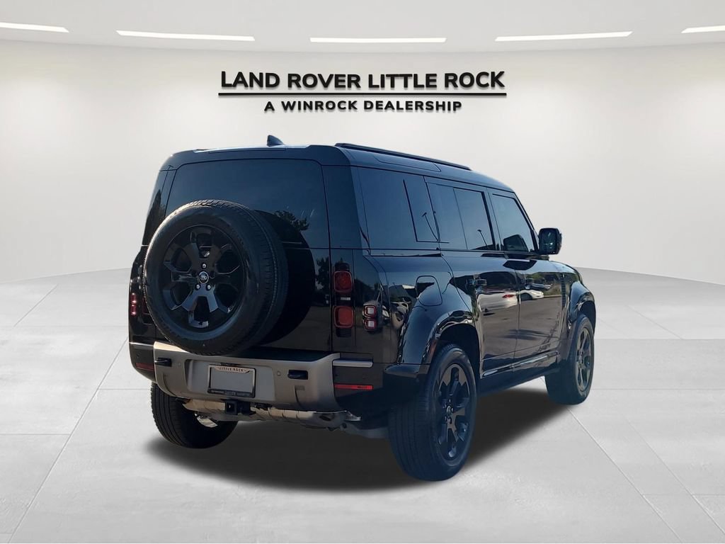 Used 2025 Land Rover Defender 110 X-Dynamic SE AWD/4WD image 2