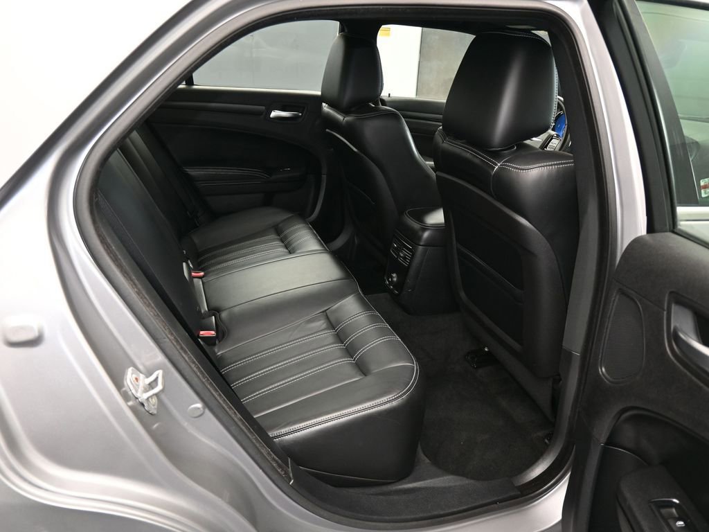 Used 2014 Chrysler 300 S image 38