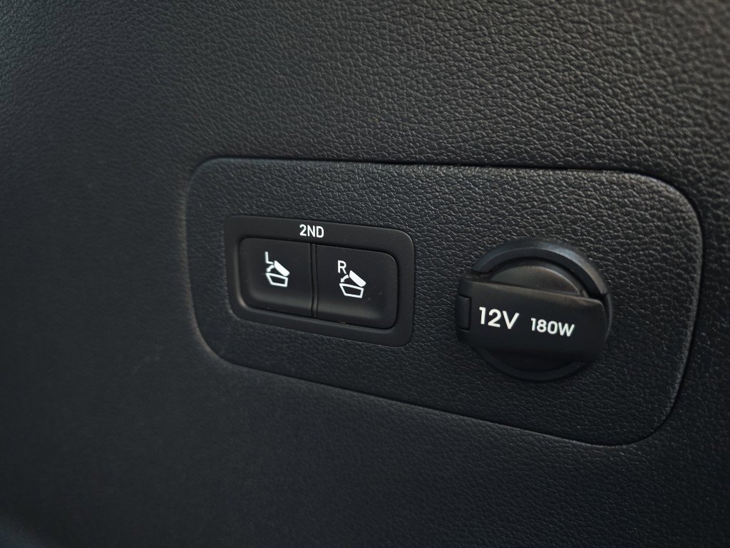 Used 2023 Hyundai Santa Fe Calligraphy image 33