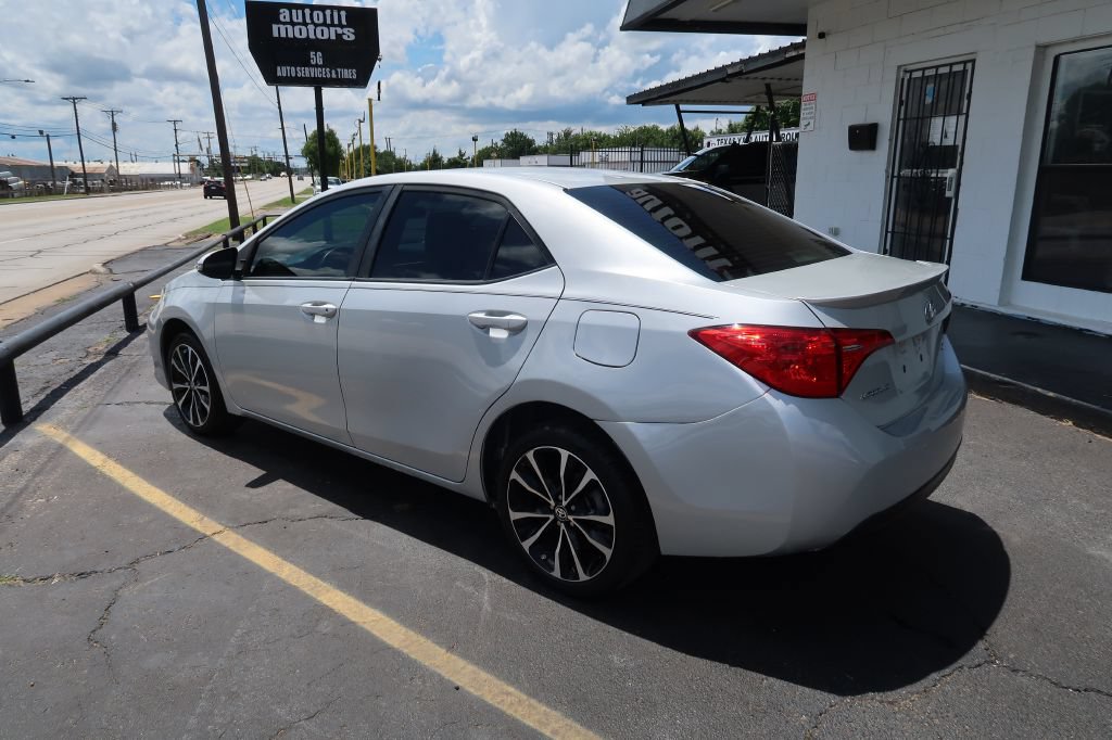 Used 2019 Toyota Corolla SE FWD image 4