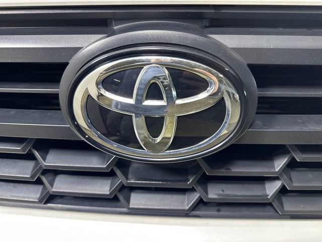 Used 2025 Toyota Tacoma TRD Sport w/ TRD Sport Upgrade Package image 9