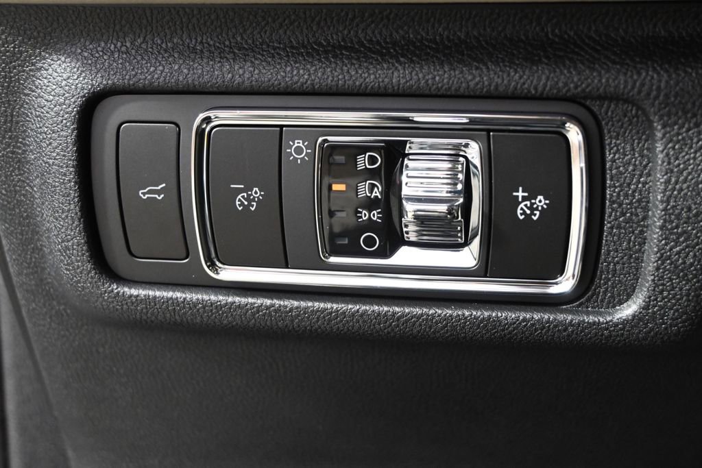 New 2026 Lincoln Corsair Reserve w/ Jet Appearance Package image 24