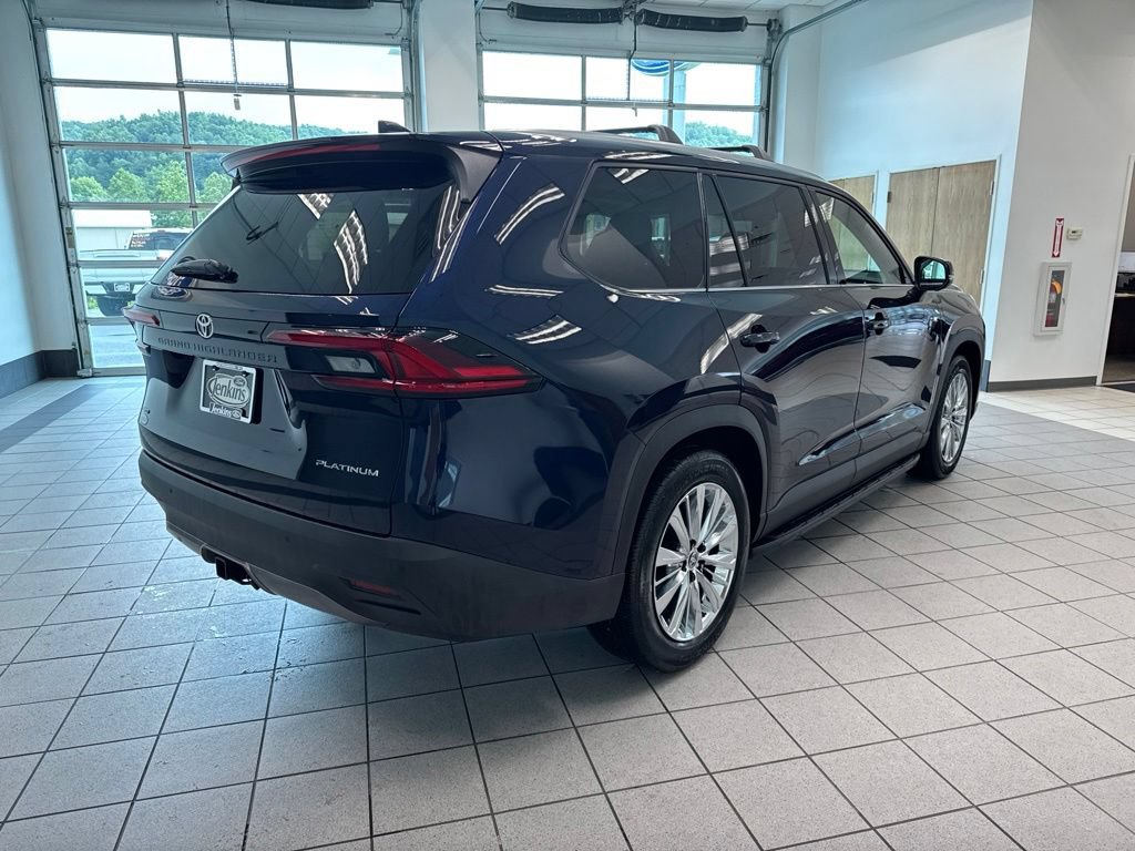 Used 2026 Toyota Grand Highlander AWD image 19
