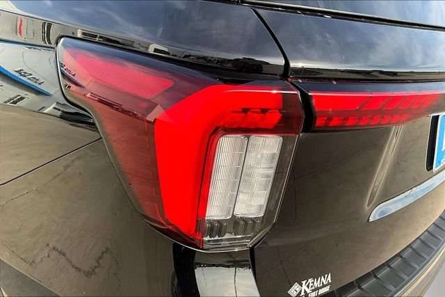 Used 2025 Ford Explorer ST AWD/4WD image 23