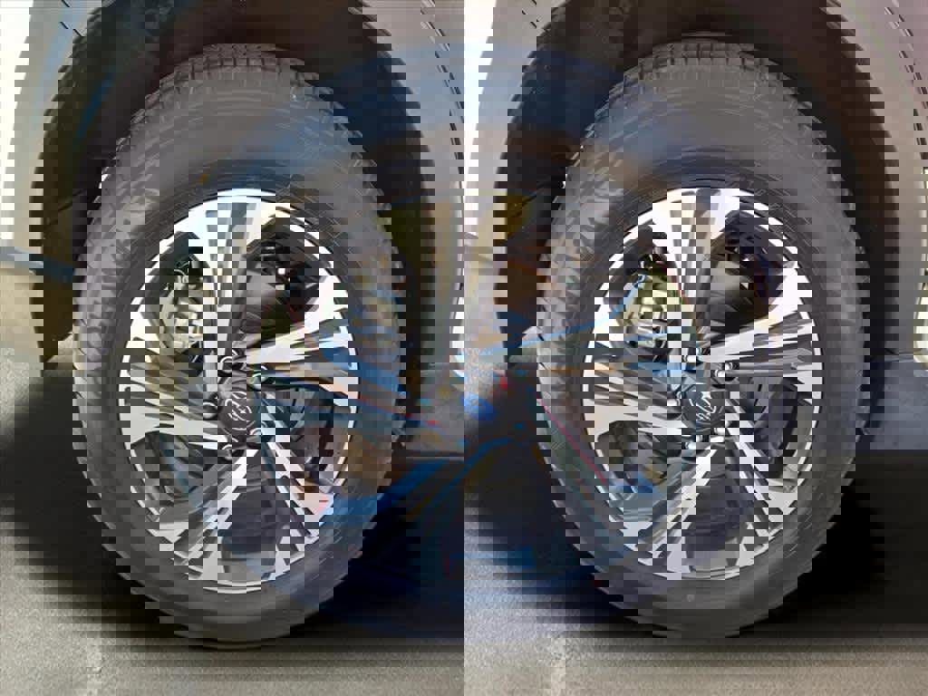 Used 2024 Subaru Crosstrek 2.0i Premium image 7