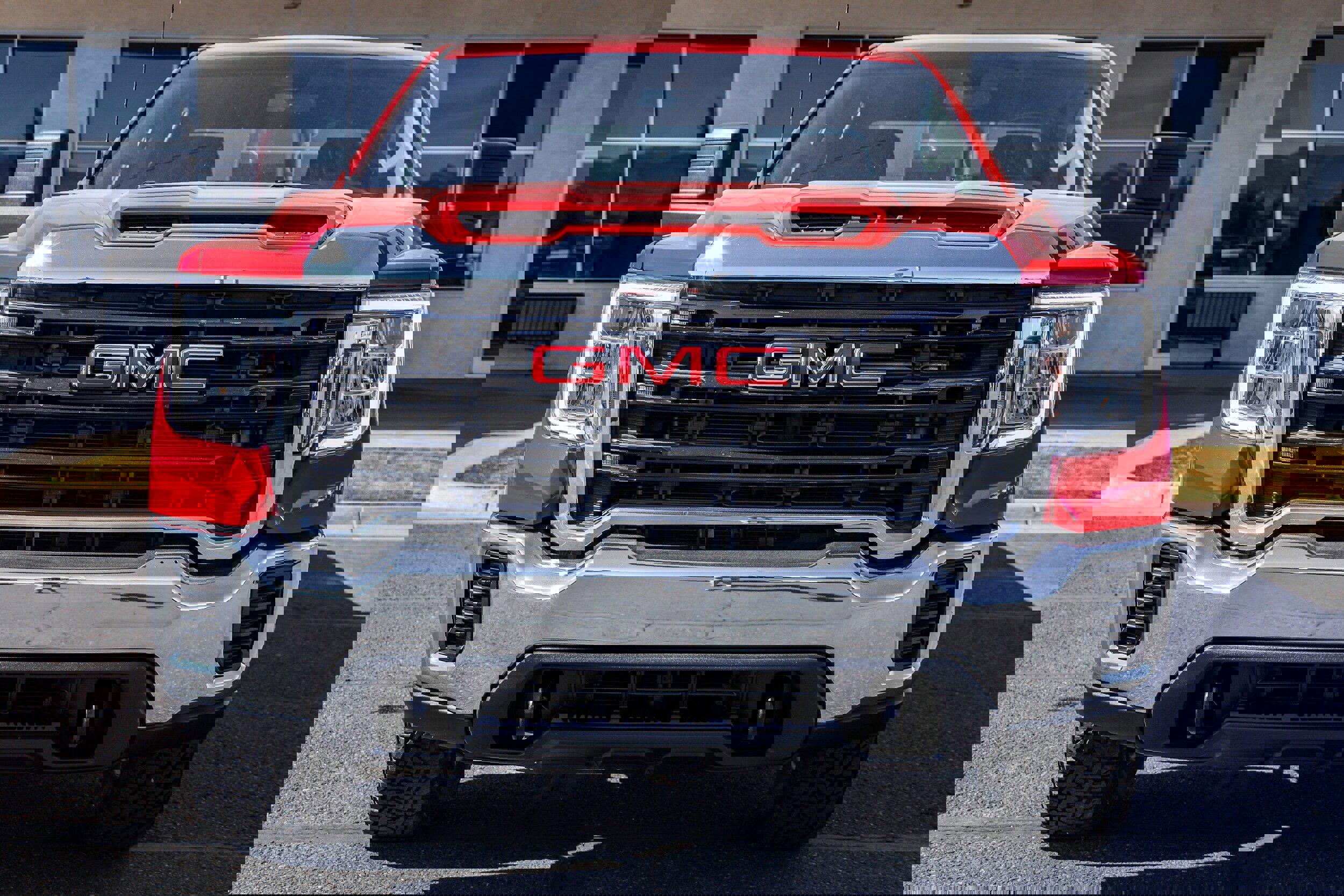 Used 2023 GMC Sierra 2500 Pro image 2