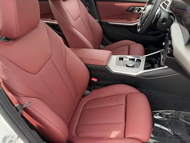 Used 2025 BMW 330i Sedan image 11