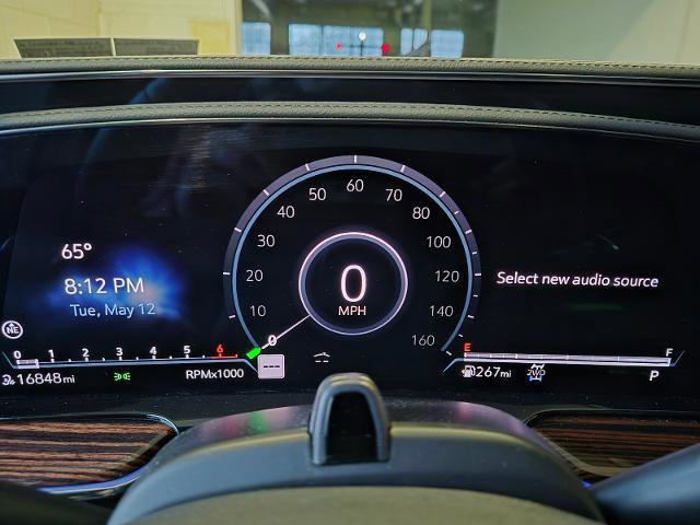 Certified 2024 Cadillac Escalade Premium Luxury AWD/4WD image 25