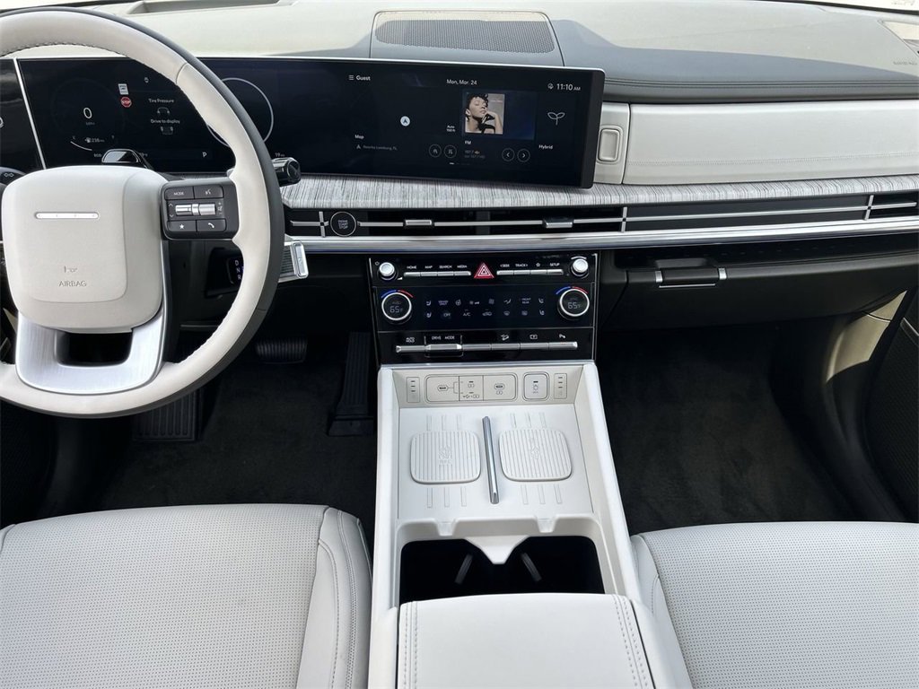 New 2025 Hyundai Santa Fe Calligraphy image 5