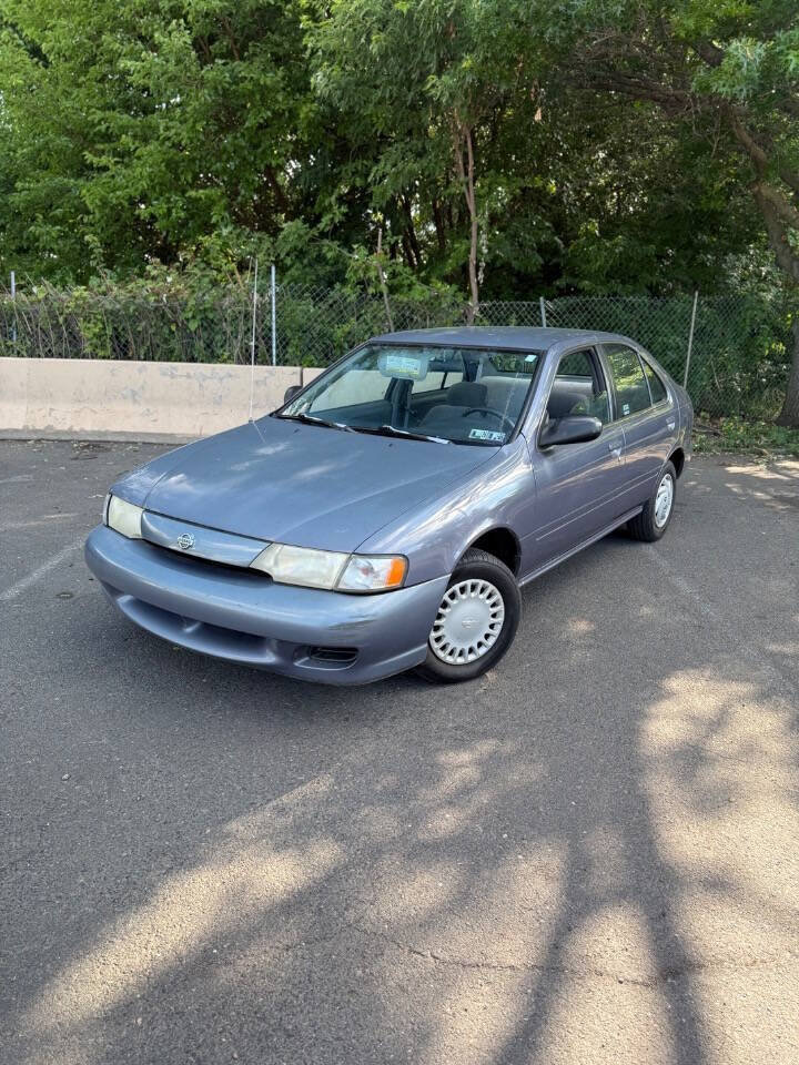 Used 1999 Nissan Sentra XE FWD image 1