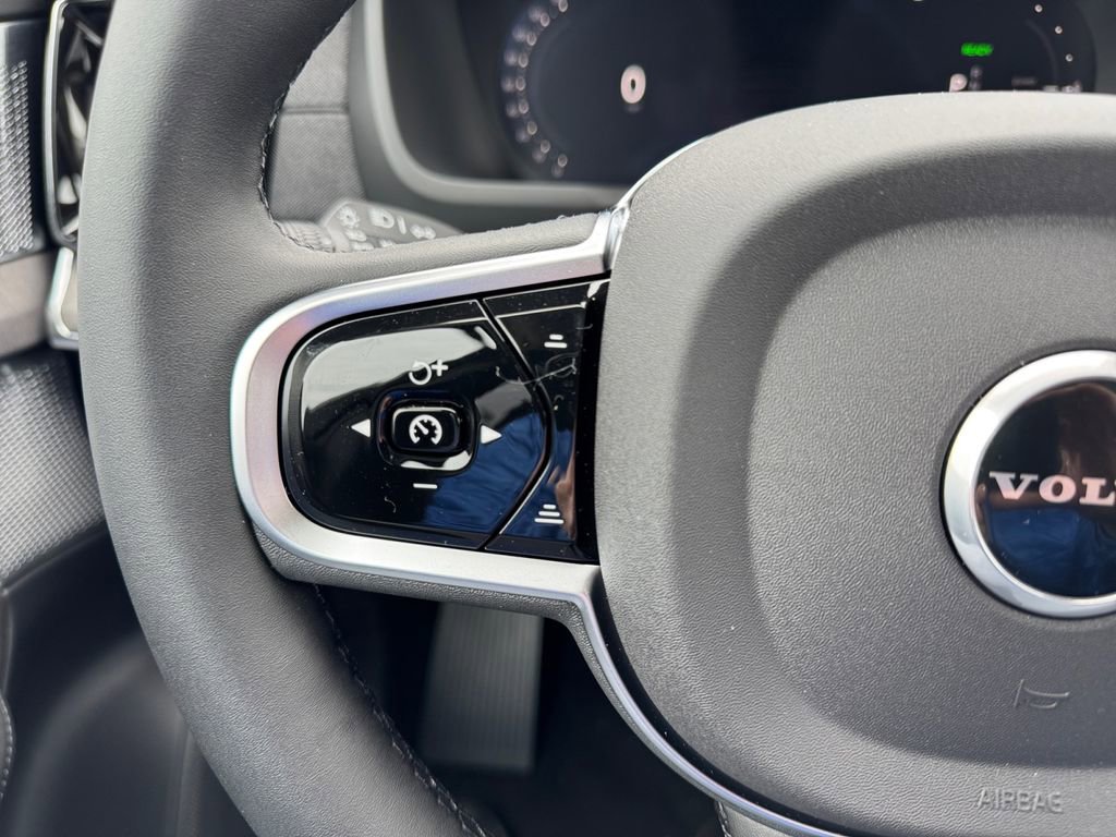 New 2026 Volvo XC90 T8 Ultra w/ Protection Package Premier image 13