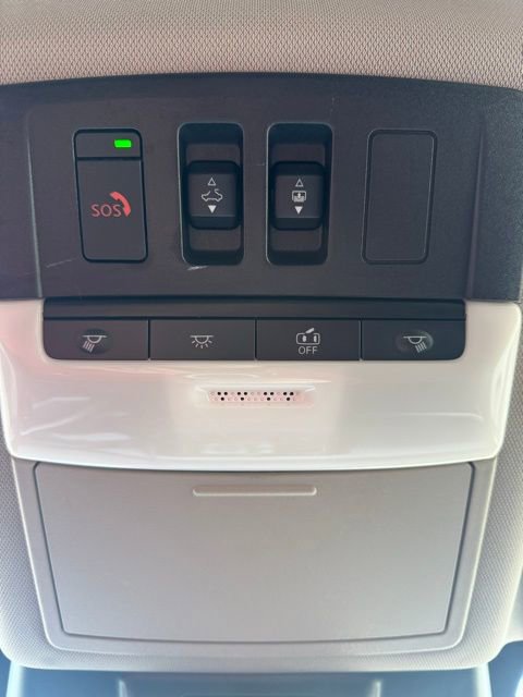 Used 2023 Nissan Rogue SL w/ SL Premium Package image 48