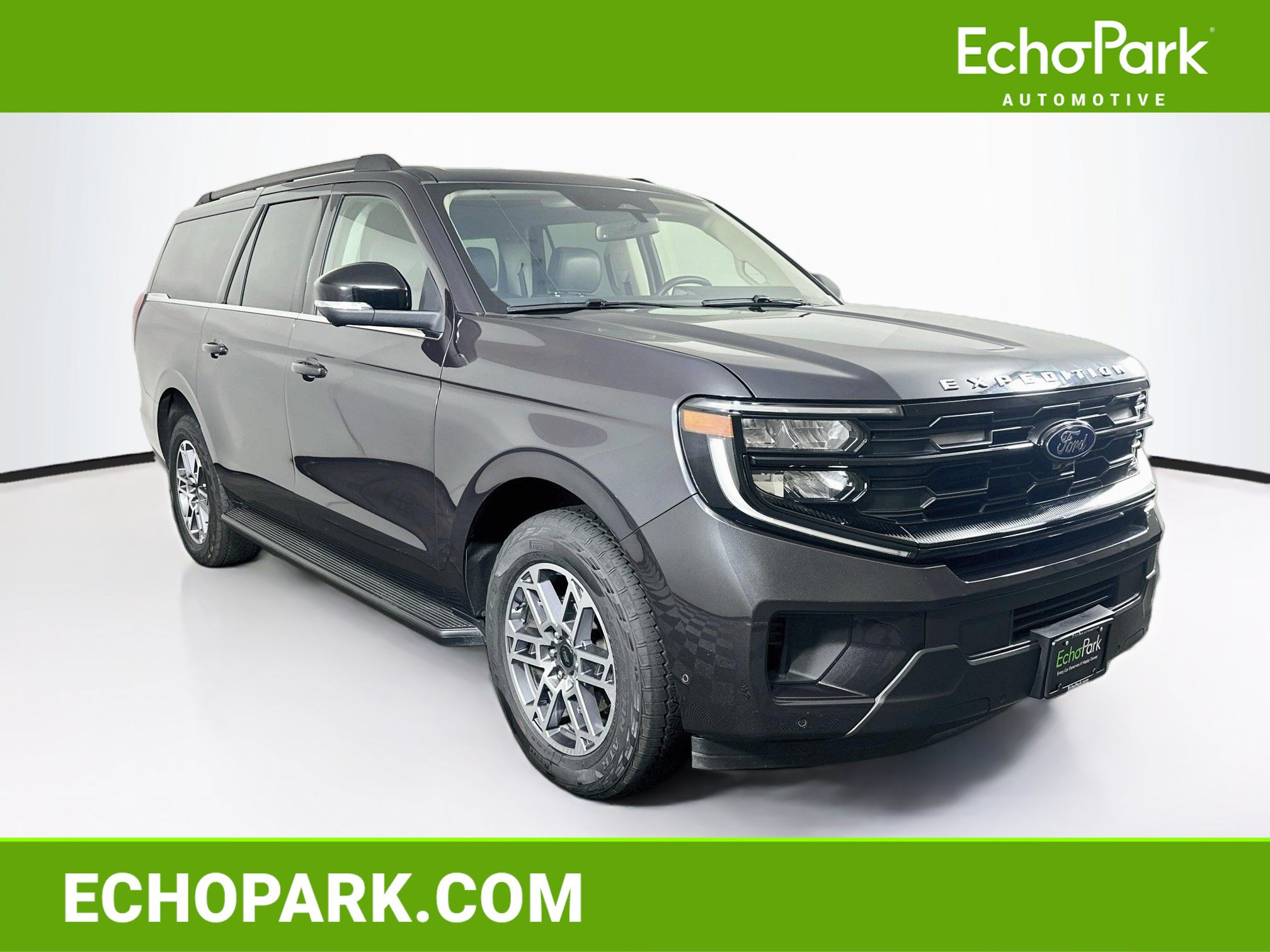 Used 2025 Ford Expedition Max Active AWD/4WD image 1