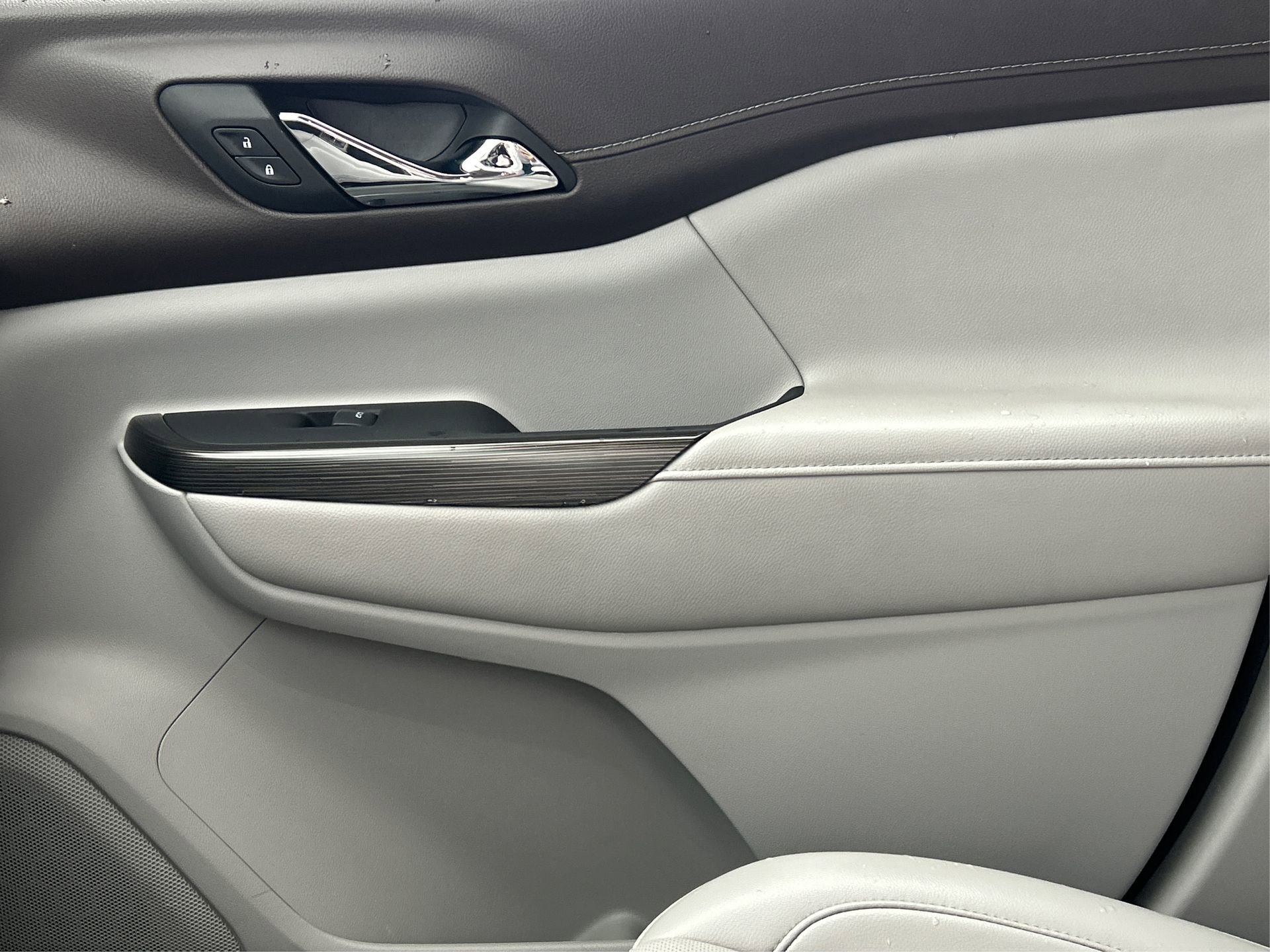 Certified 2023 GMC Acadia SLT image 26