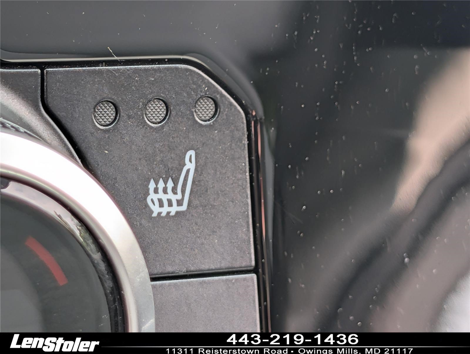 Used 2023 Toyota Highlander XLE AWD/4WD image 28