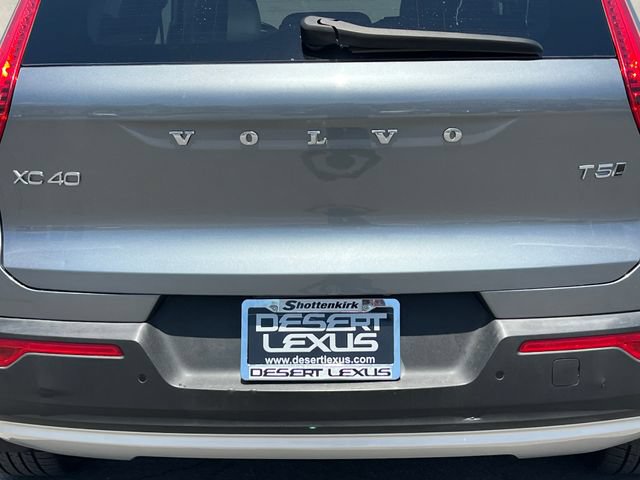 Used 2019 Volvo XC40 T5 Momentum AWD/4WD image 10