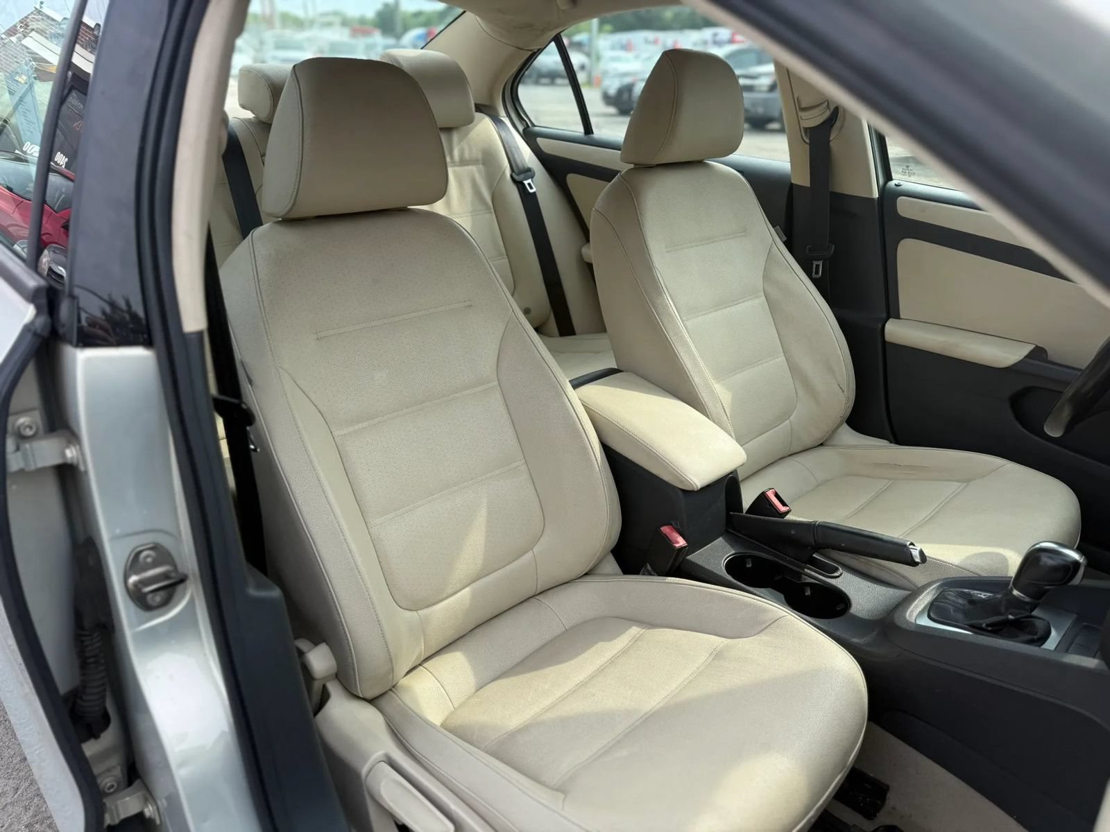 Used 2011 Volkswagen Jetta SE FWD image 10
