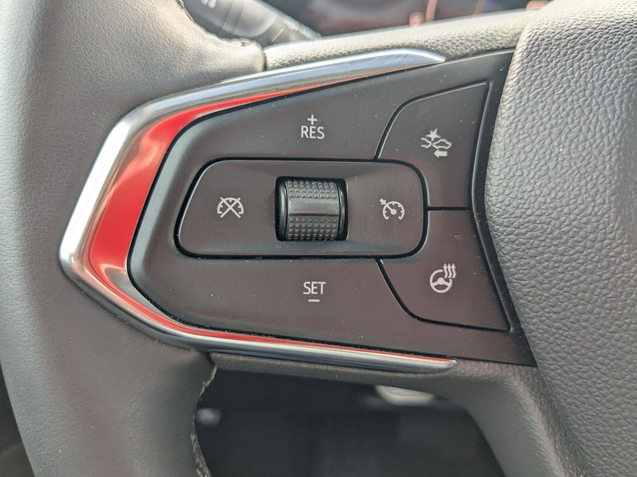 Certified 2025 Chevrolet Trax ACTIV w/ Driver Confidence Package FWD image 17