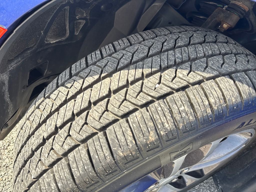 Used 2019 Dodge Charger SXT w/ Cold Weather Package image 29