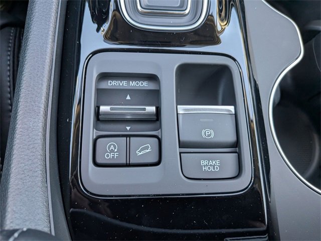 New 2025 Honda Pilot Touring image 17