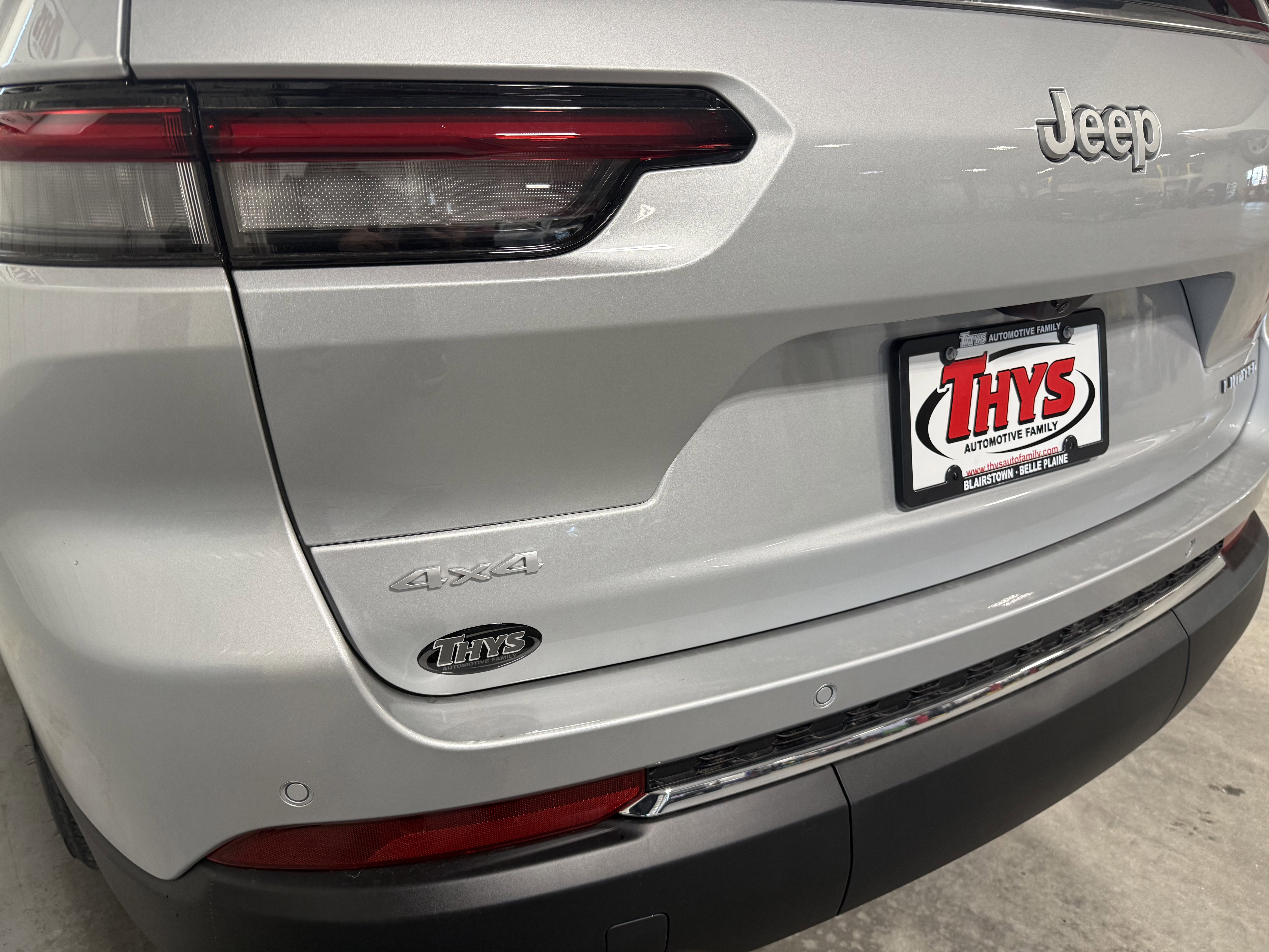 New 2025 Jeep Grand Cherokee L Limited image 5