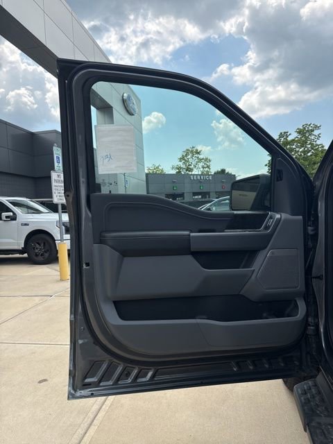New 2025 Ford F150 Lightning Flash image 17