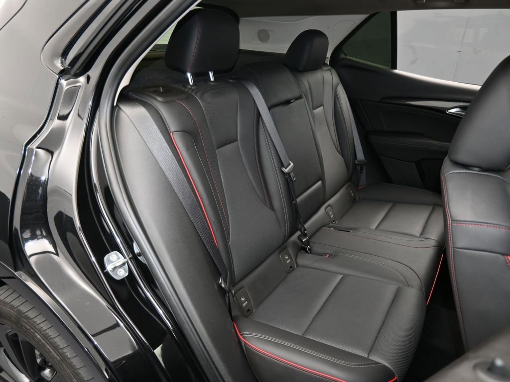 Used 2023 Buick Envision Essence w/ Technology Package I image 48