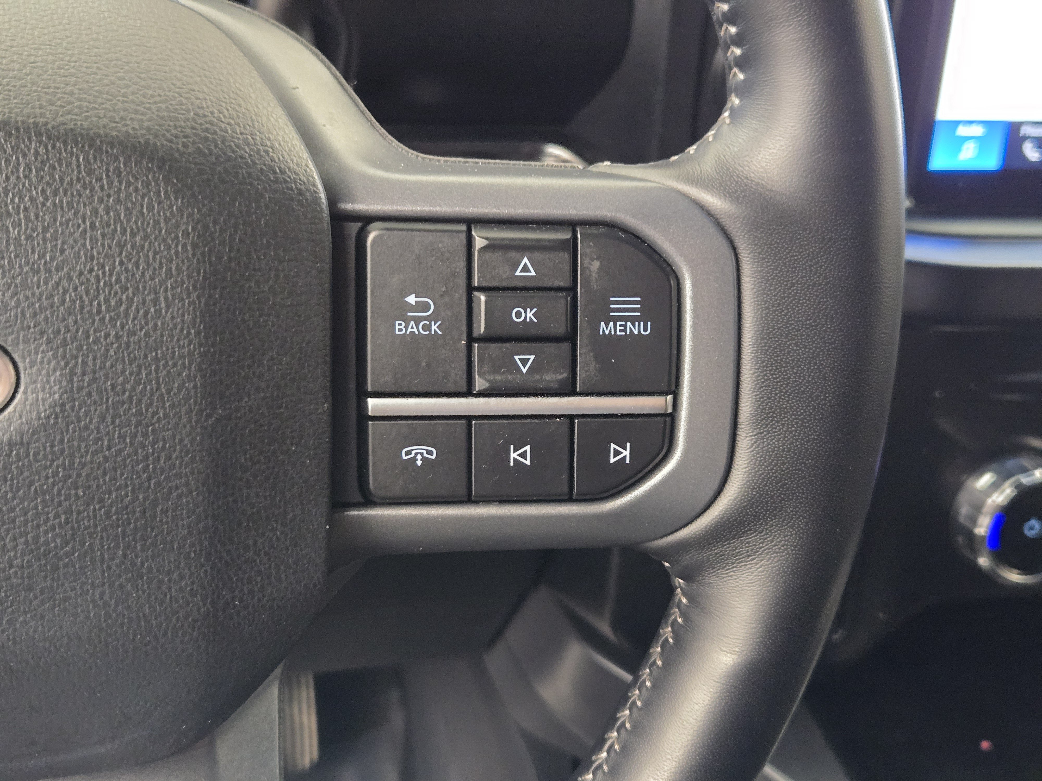 Certified 2024 Ford F250 Lariat w/ Lariat Ultimate Package AWD/4WD image 28