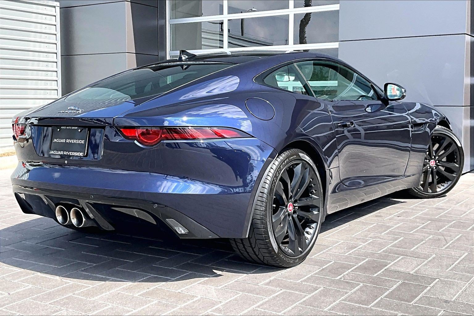 Used 2019 Jaguar F-TYPE Coupe RWD image 11